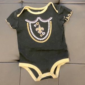 New Orleans Saints onesie 🖤💛